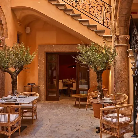 Puro Grand Hotel